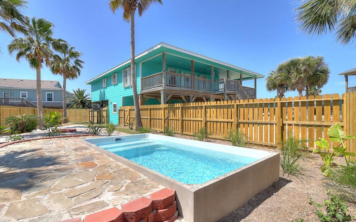 Leeward Sands House | 139 m² House ∙ 3 bedrooms ∙ 10 guests