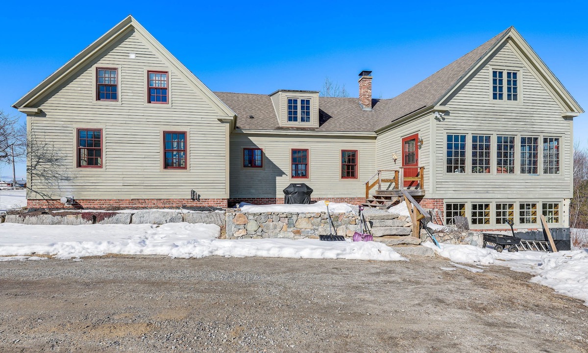 Center Lovell House | 17-Acre Farmhouse Retreat | Mountain Views, Trails