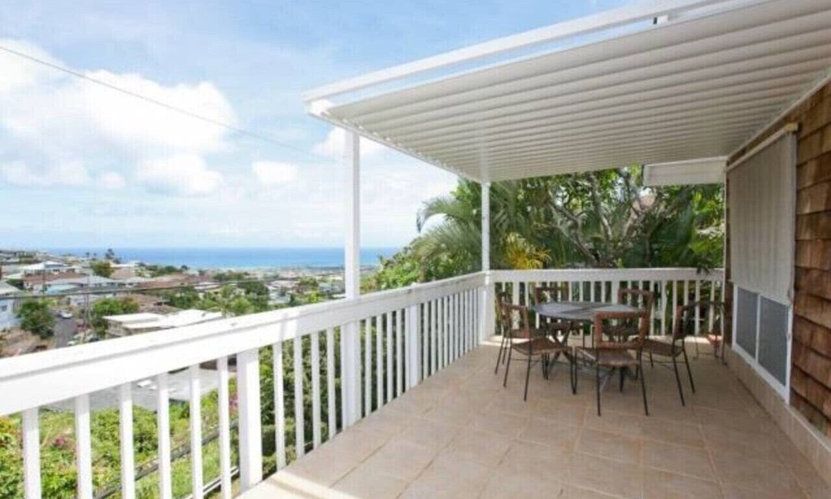 Kaimuki House | 1bd/1bath Kaimuki Hill Top, Ocean View, Huge Patio