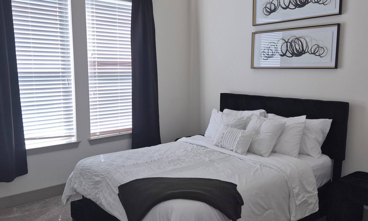 Frisco Square Apartment | 2-bedroom, Pool View, w/2bths UNIVERSAL KIDS 5 mins away, WORLD CUP in Frisco!