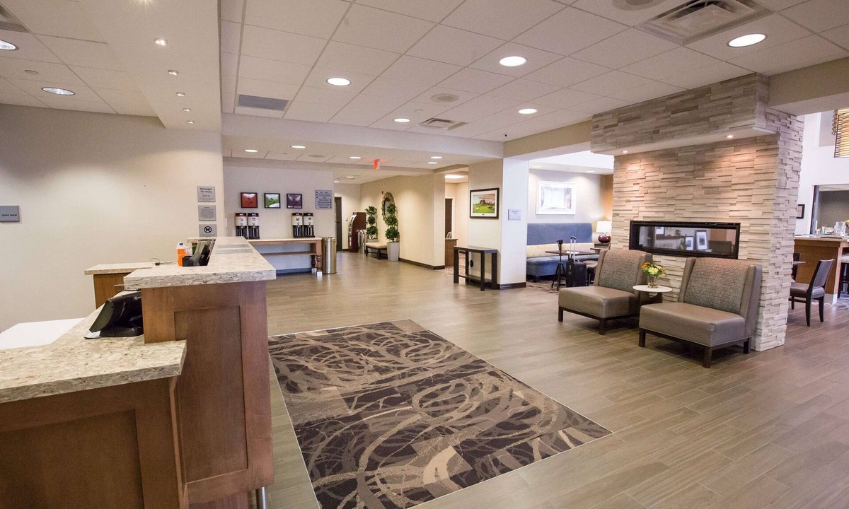Bairdford Hotel | 2 Connecting Suites at a Hotel