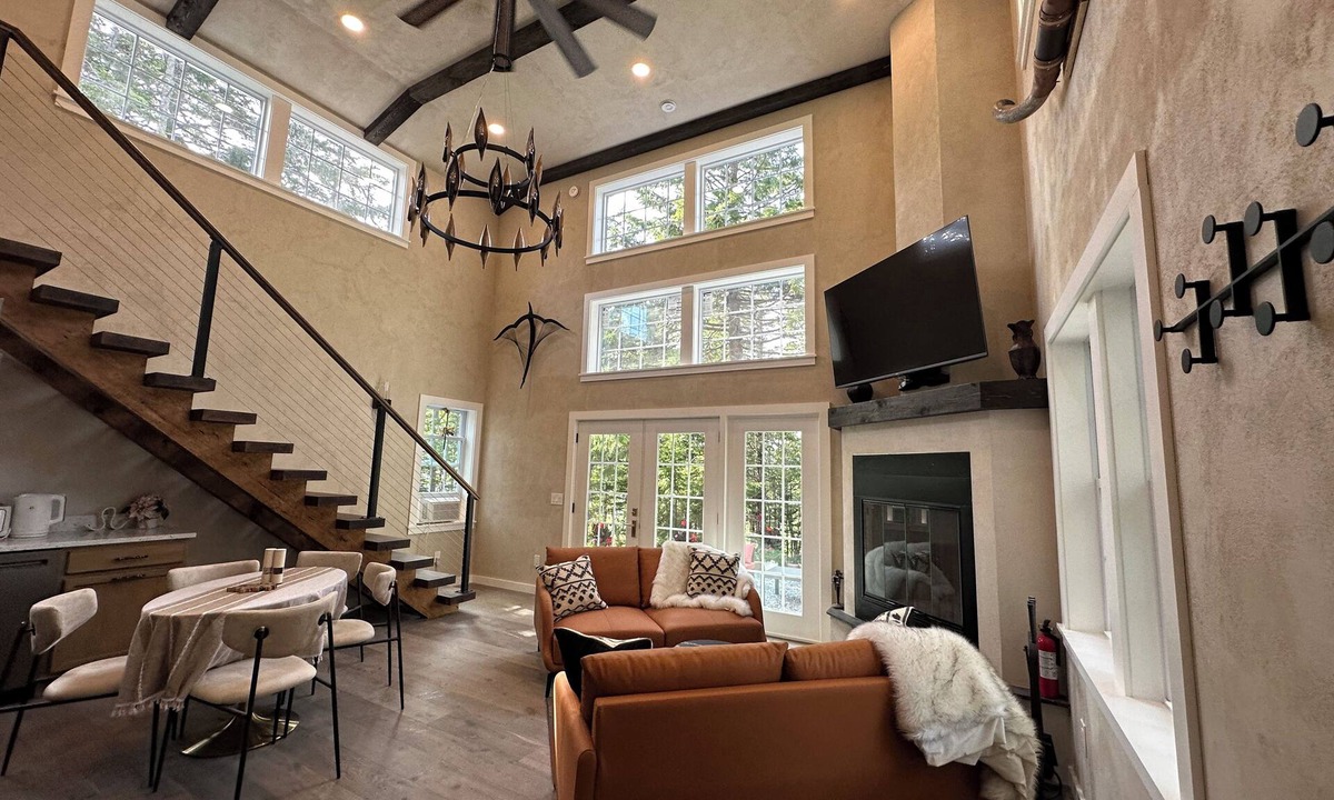 Bass Harbor House | 2 NewHomes/OneLot-5Bd/4Bt,Fireplace,HotTub,Firepit,Lux,Yard,Walk to Lighthouse