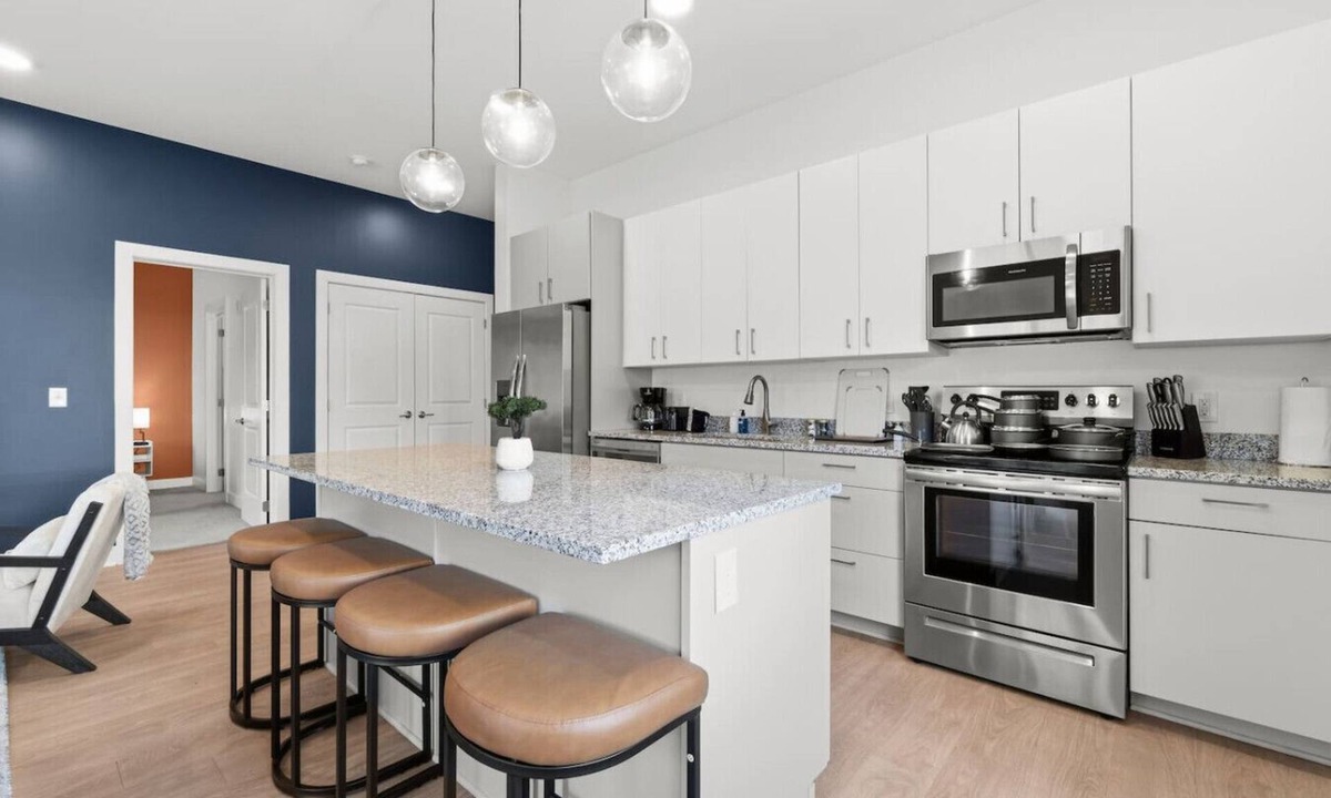 Little Italy Apartment | 2BR Lil’ Italy Retreat | Fast WiFi+Pets, W/D