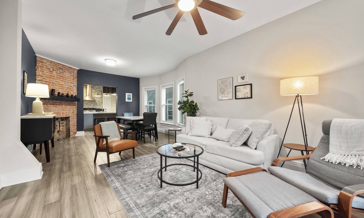 Allentown Apartment | 3-bedroom apartment-Downtown, Modern, Central, Renovated & Cozy