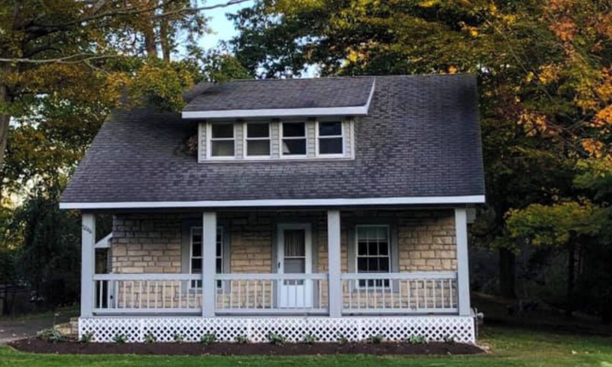 Mayville Cottage | 3-bedroom cottage in Mayville, NY near Chautauqua Institution's Main Gate.