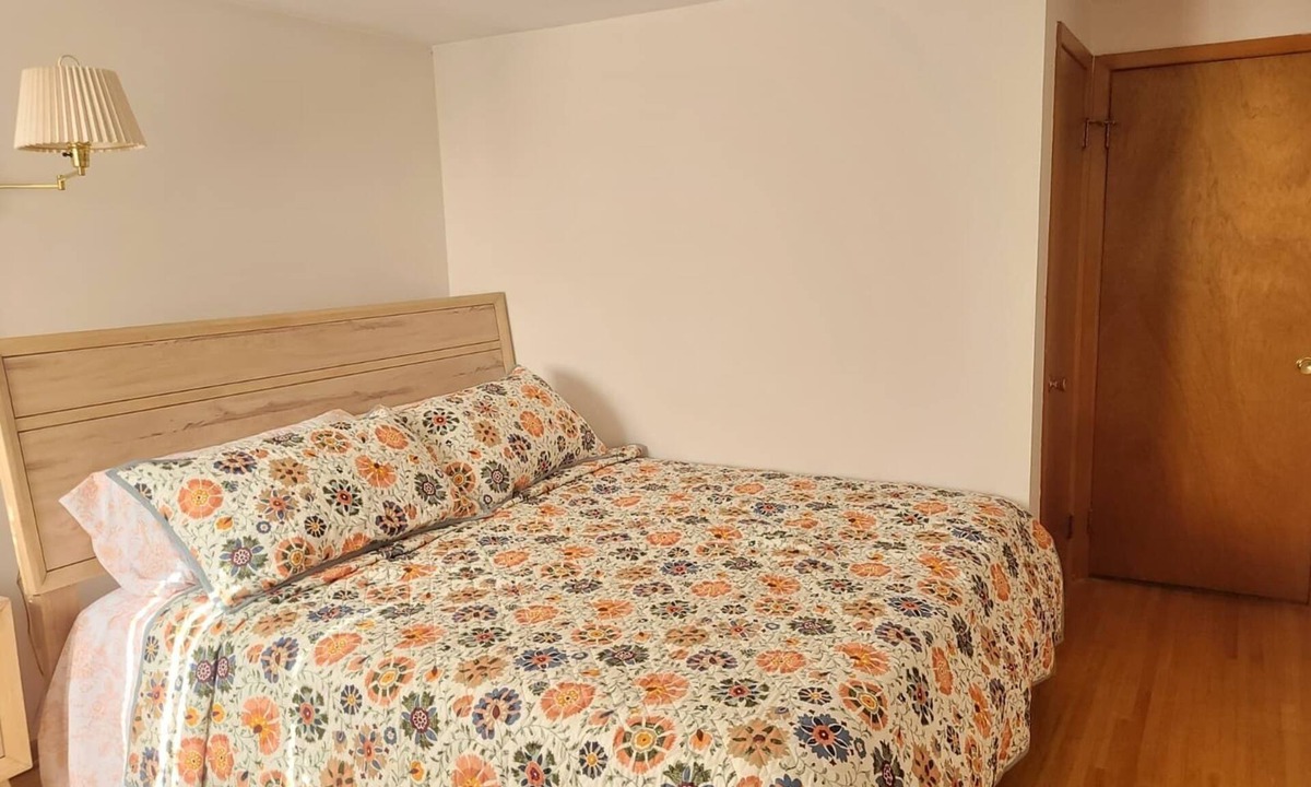Cheektowaga House | 3-bedroom house in delightful Cheektowaga with cool AC