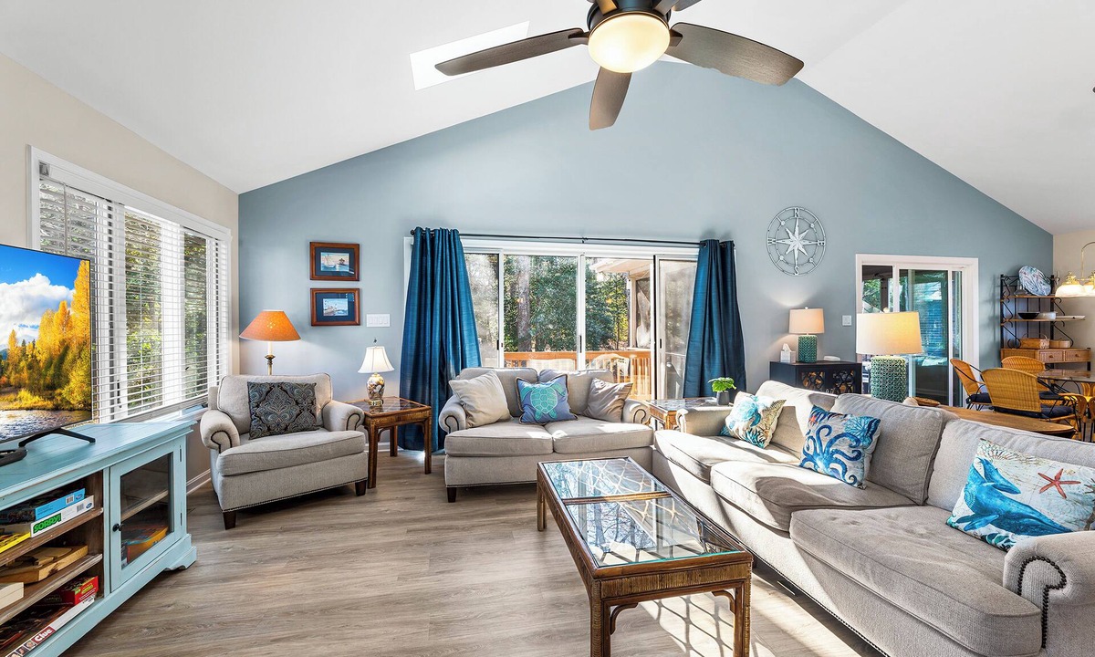 Frankford Cottage | 3 Mi to Bethany Beach! Dog-friendly Family Getaway