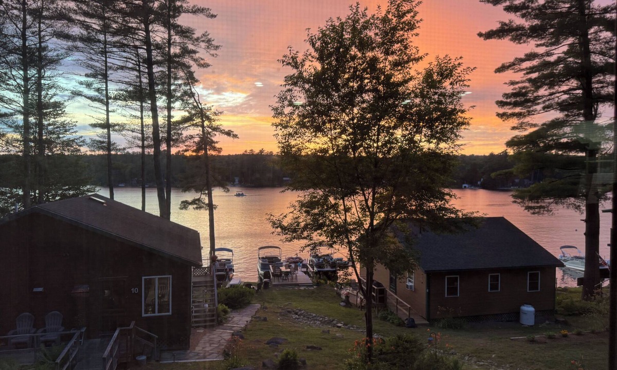 Oakland House | 3BR Lakefront Home w/Shared Dock, Deck + Fire Pit