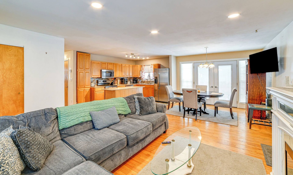 Utica House | 4 Mi to Dtwn: Pet-Friendly Home in Utica