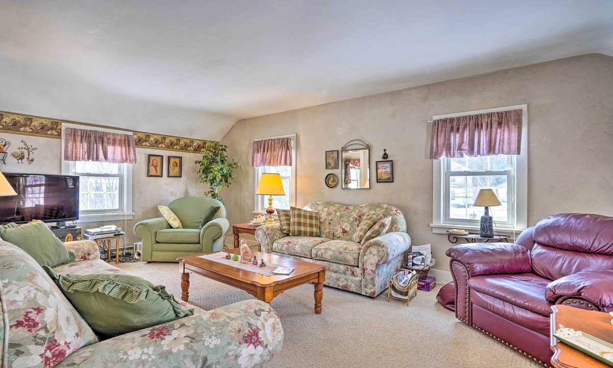 Mayville Cottage | 400 Ft to Chautauqua Lake, Mayville Cottage