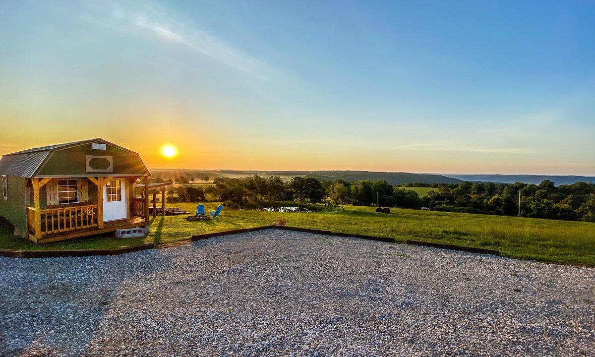 Compton Cabin | 5 min from Ponca & Compton Trailhead. Amazing View of Buffalo River Valley!