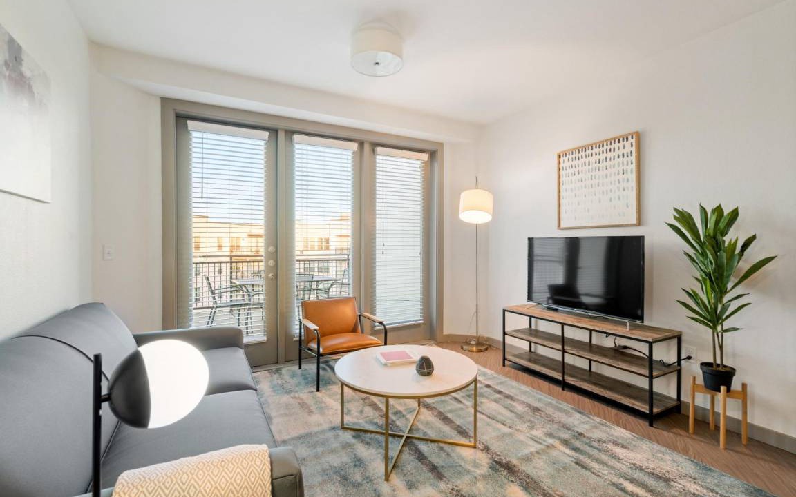 Central Arlington Apartment | 87 m² Apartment ∙ 2 bedrooms ∙ 6 guests