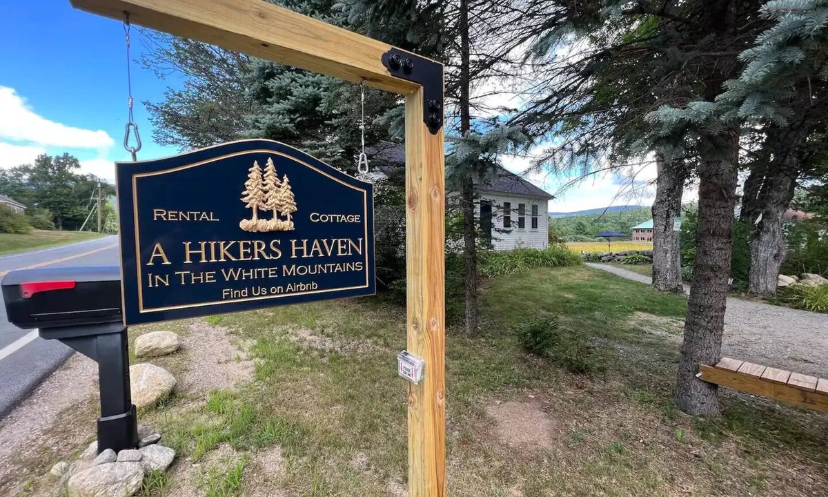 Chatham Cottage | A Hiker’s Haven in The White Mountains A cozy cottage with breathtaking view’s
