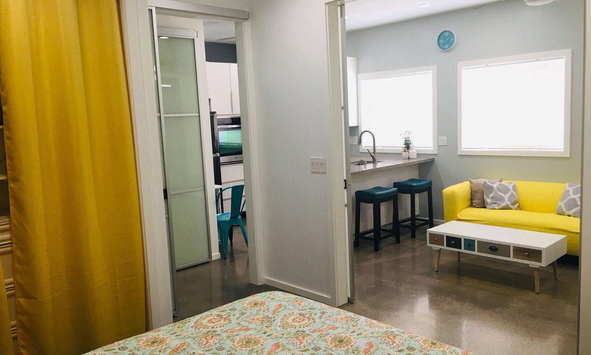 'Aina Haina House | A Sweeter than a Suite