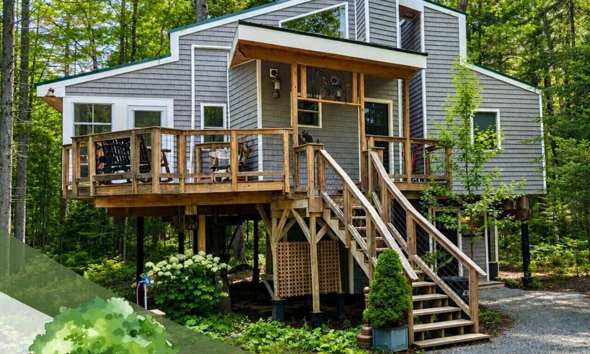 Hancock Cabin | Acadia Treehouse near Bar Harbor - Private Luxury