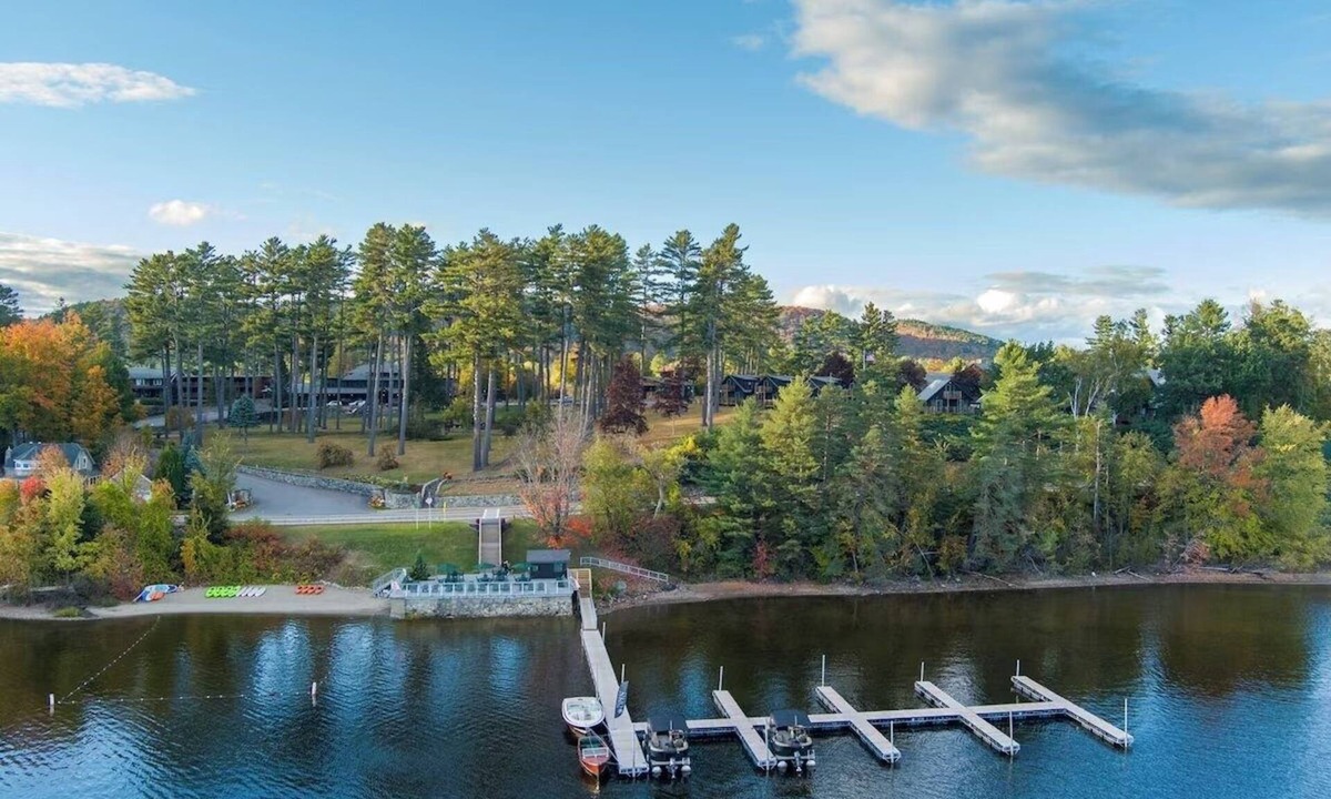 Schroon Lake Hotel | Adirondack-Style Room w/Lakeview from Balcony | Pool, Onsite Dock, Game Room