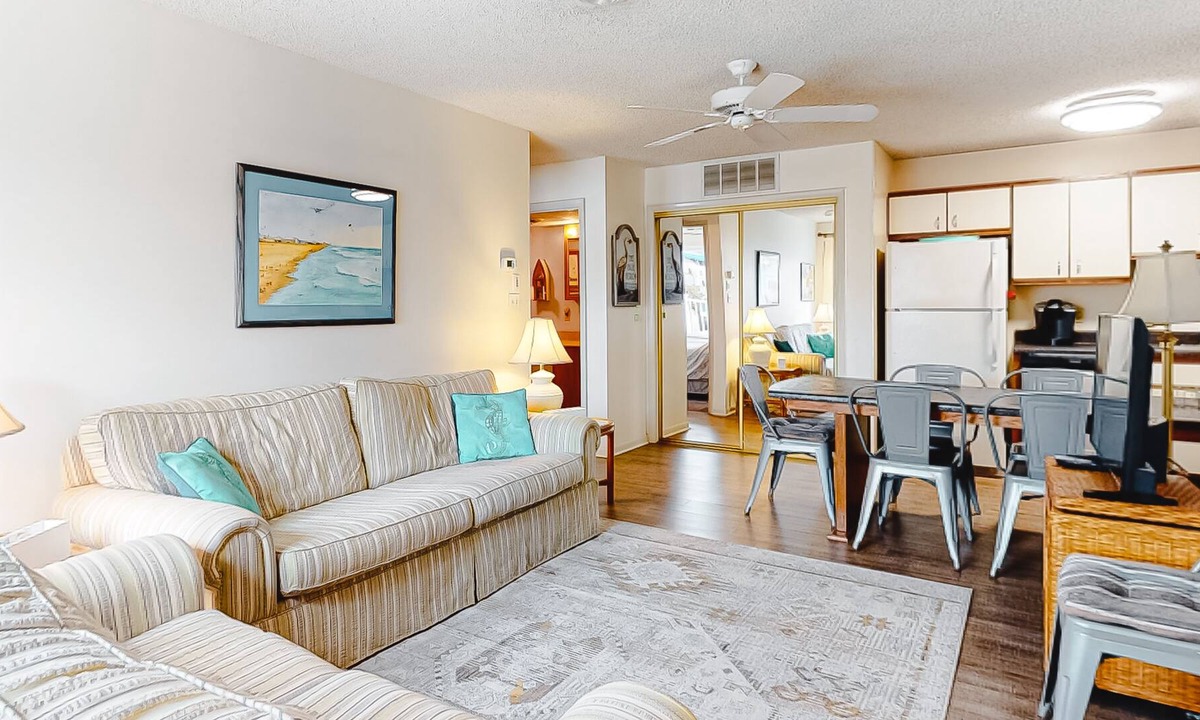 North Ocean City Condo | Air-Conditioned Condo w/ Patio, Balcony, WiFi & Shared Pool - Walk to the Beach
