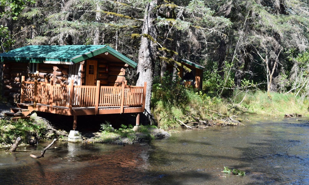 Bear Creek Cabin | Alaska Creekside Cabins