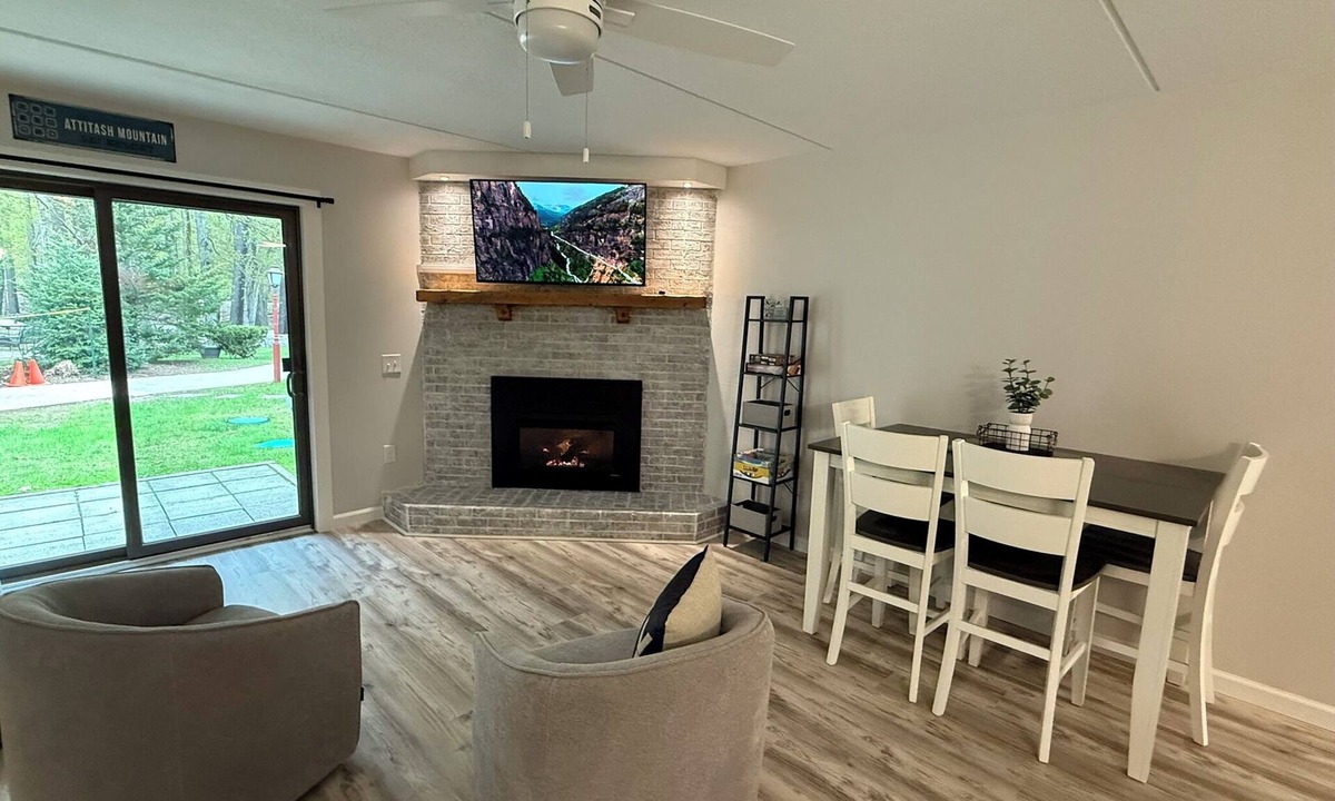 Bartlett Apartment | All-Season Fun Near Saco River and Attitash Mtn
