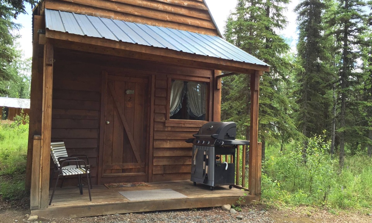 Cohoe Cabin | Alpine Heather is a quiet, self contained, cabin in the Woods!