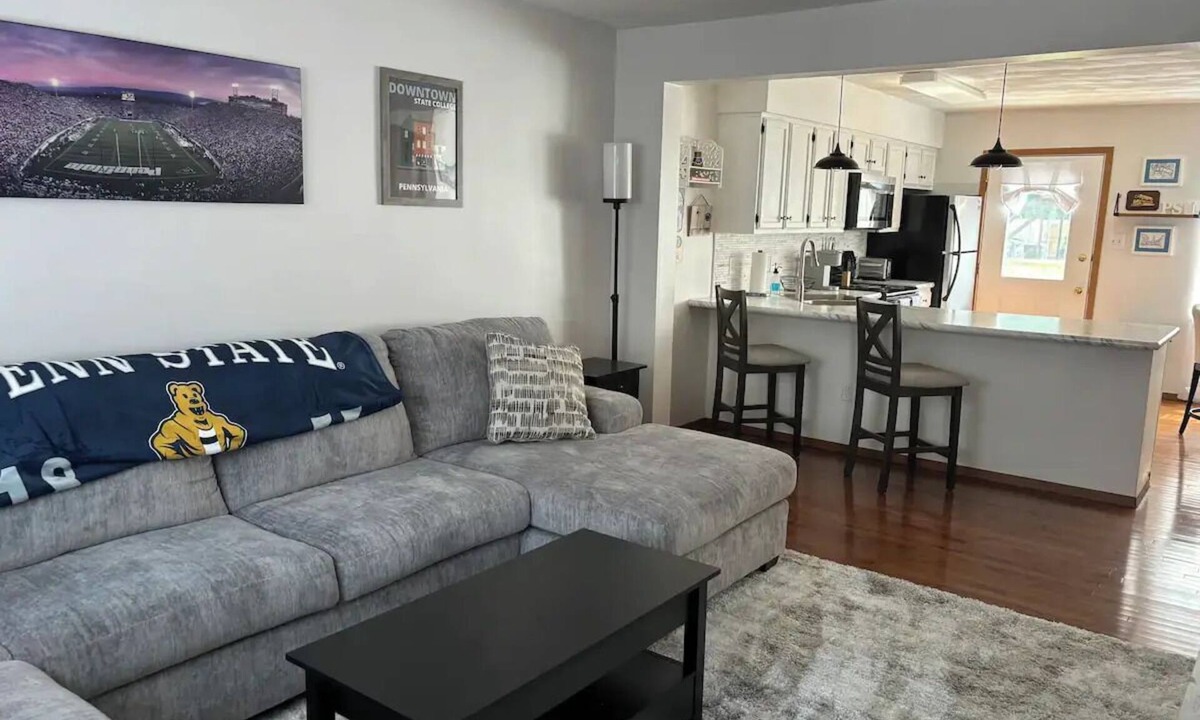 State College Condo | Alumni Corner
