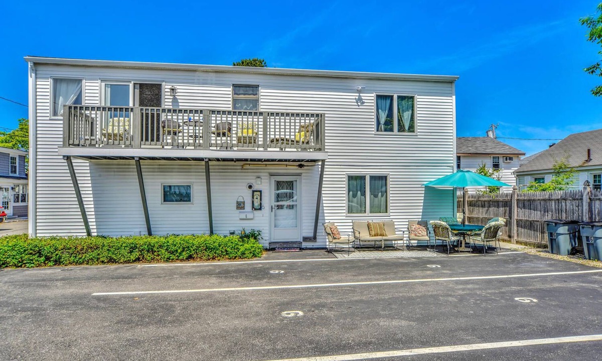 Old Orchard Beach House | AMAZING OCEANVIEW SERENITY COTTAGE 3 BED 2BATH SPECTACULAR BEACHFRONT ON OOB