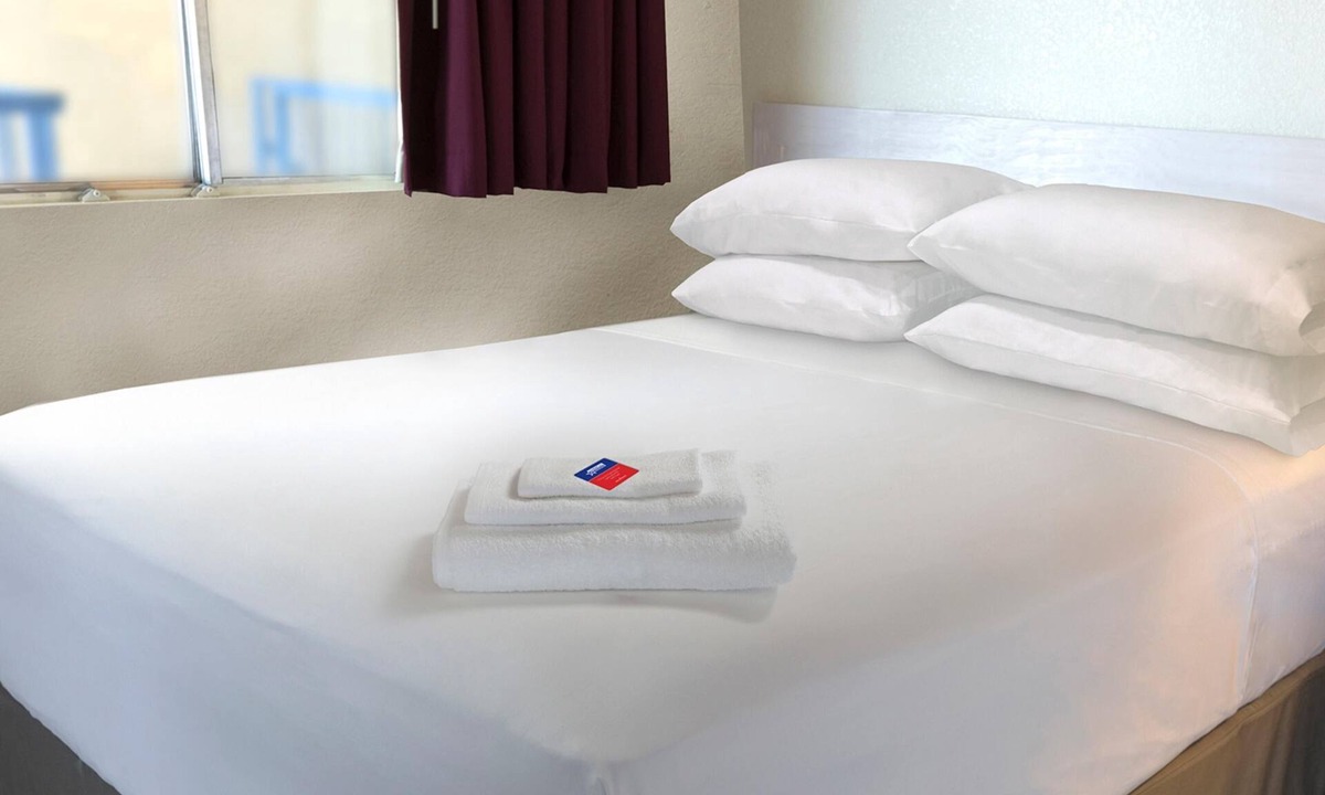 Central City Hotel | Americas Best Value Inn & Suites Corpus Christi