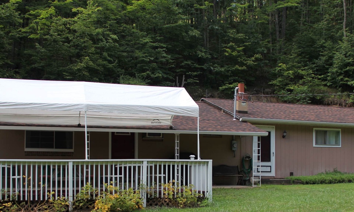 Huntingdon Cottage | Andrus Cottage located 3/10s of a mile from a beautiful cove on Raystown Lake.