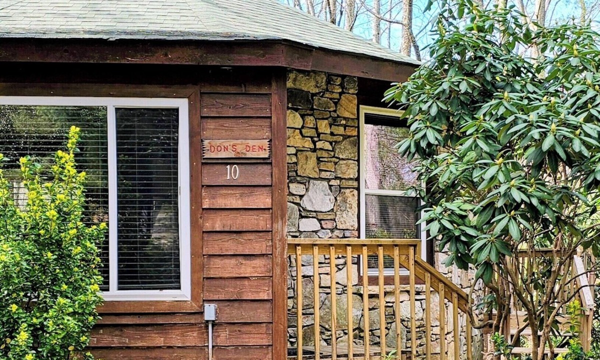 Skyland Cabin | Asheville PGA TOUR Getaway – Private Cabin with Hot Tub