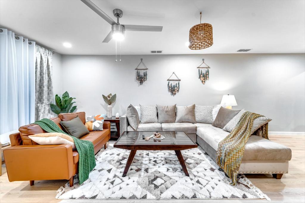 South Arlington House | Awesome newly renovated cozy home 6 mins from AT&T
