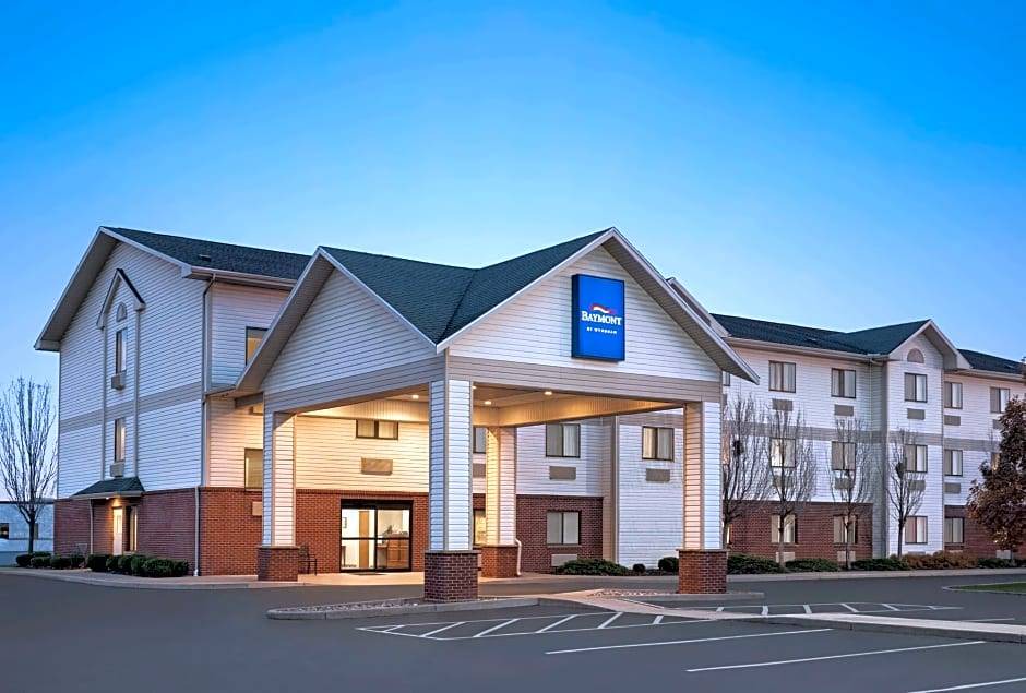 Cheektowaga Hotel | Baymont by Wyndham Buffalo