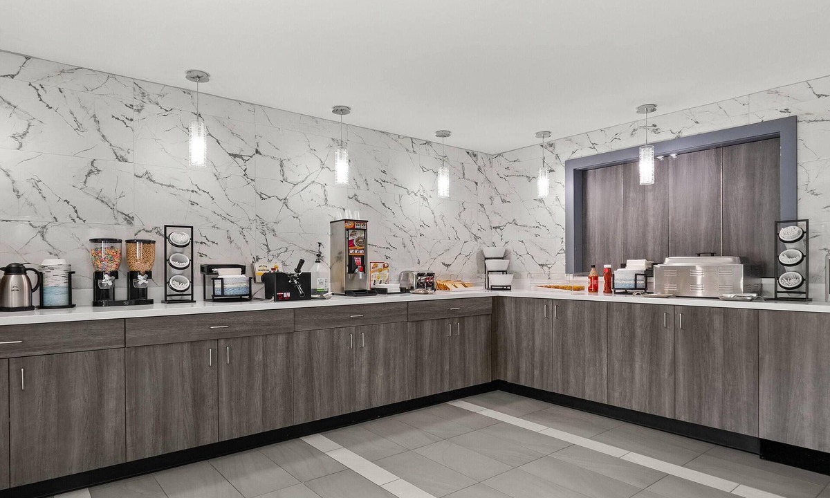 Batavia Hotel | Baymont by Wyndham Batavia - Darien Lake