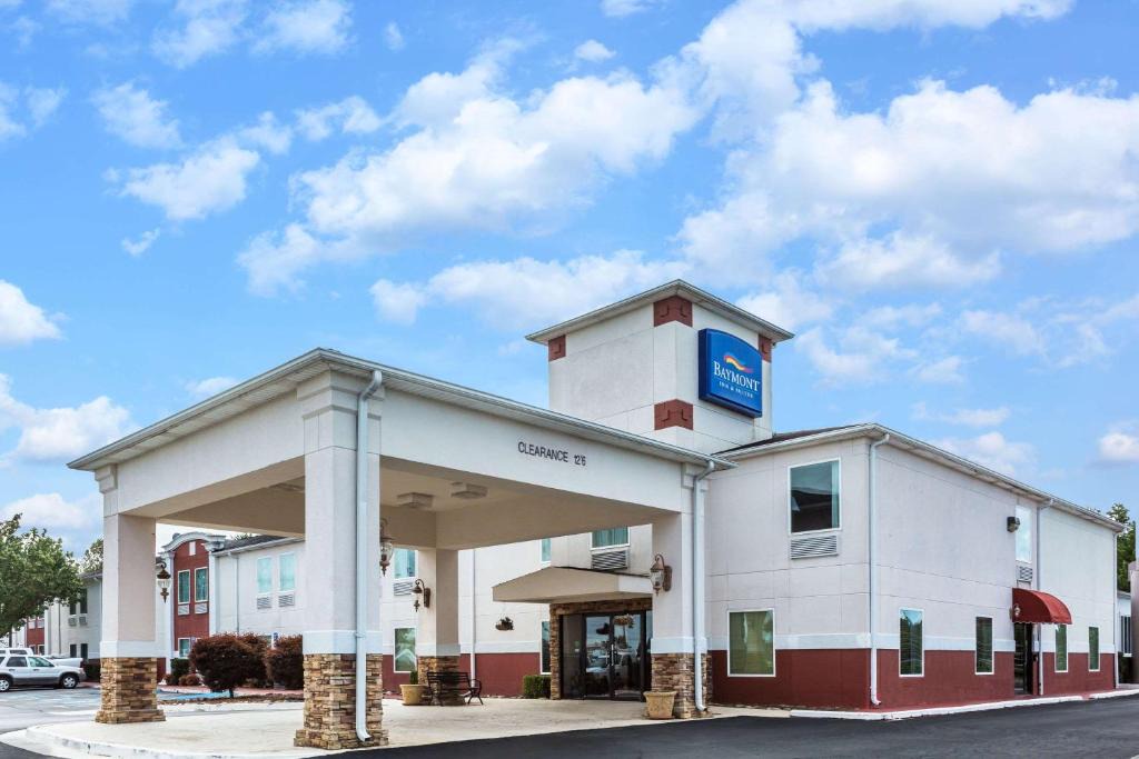 Cornelia Hotel | Baymont by Wyndham Cornelia