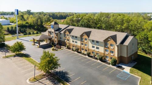 Piqua Hotel | Baymont by Wyndham Piqua
