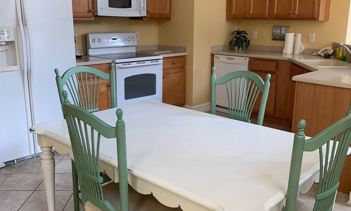 Bayside House | Bayside Resort has everything you need for a vacation Swimming Pools,