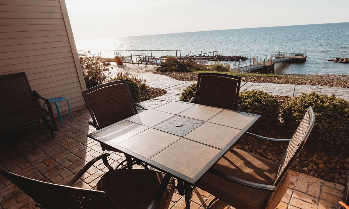 Geneva-on-the-Lake Condo | BEACH LEVEL CONDO L08-2BR/2BA-Private Beach-Indoor Pool.