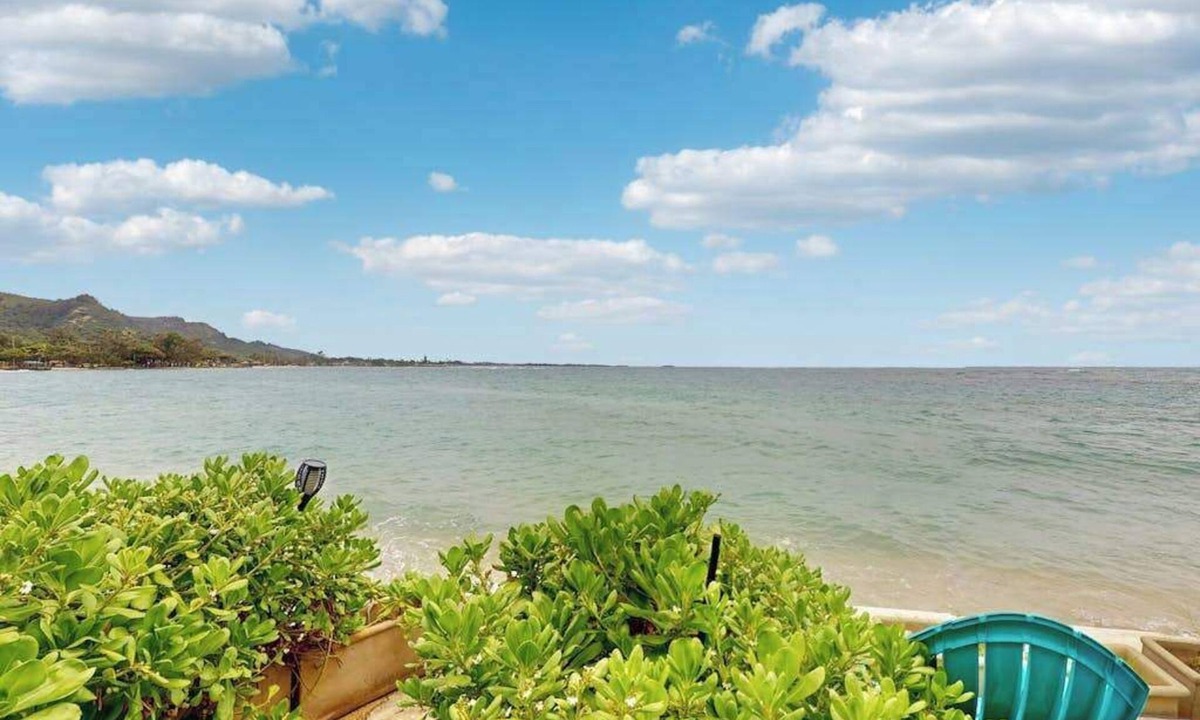 Hauula House | Beachfront Hauula Hideaway with Ocean Views - Steps to the Sand