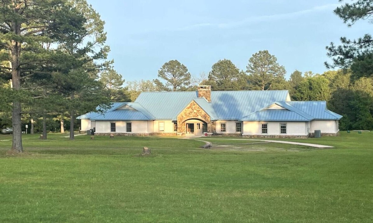 Cecil House | Bearclaw Lodge 3BR Suite at Lost Trails Ranch