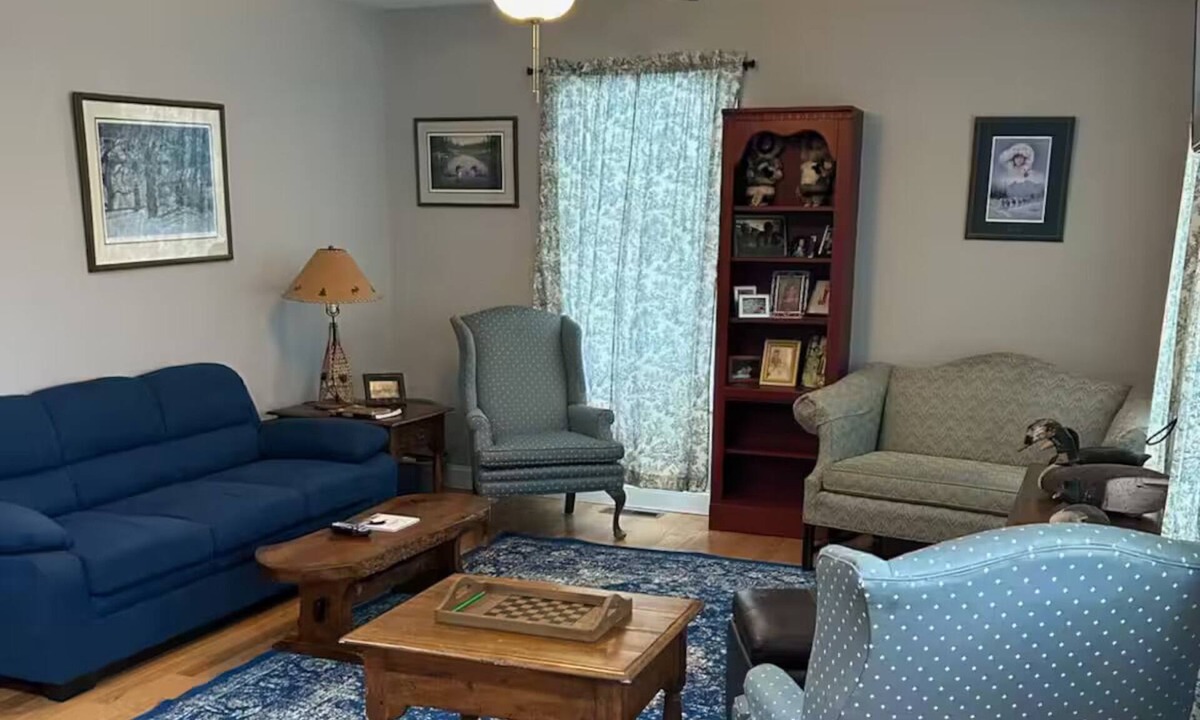 Northwest Piscataquis Bed & Breakfast | Bears Den Lodge B & B #1