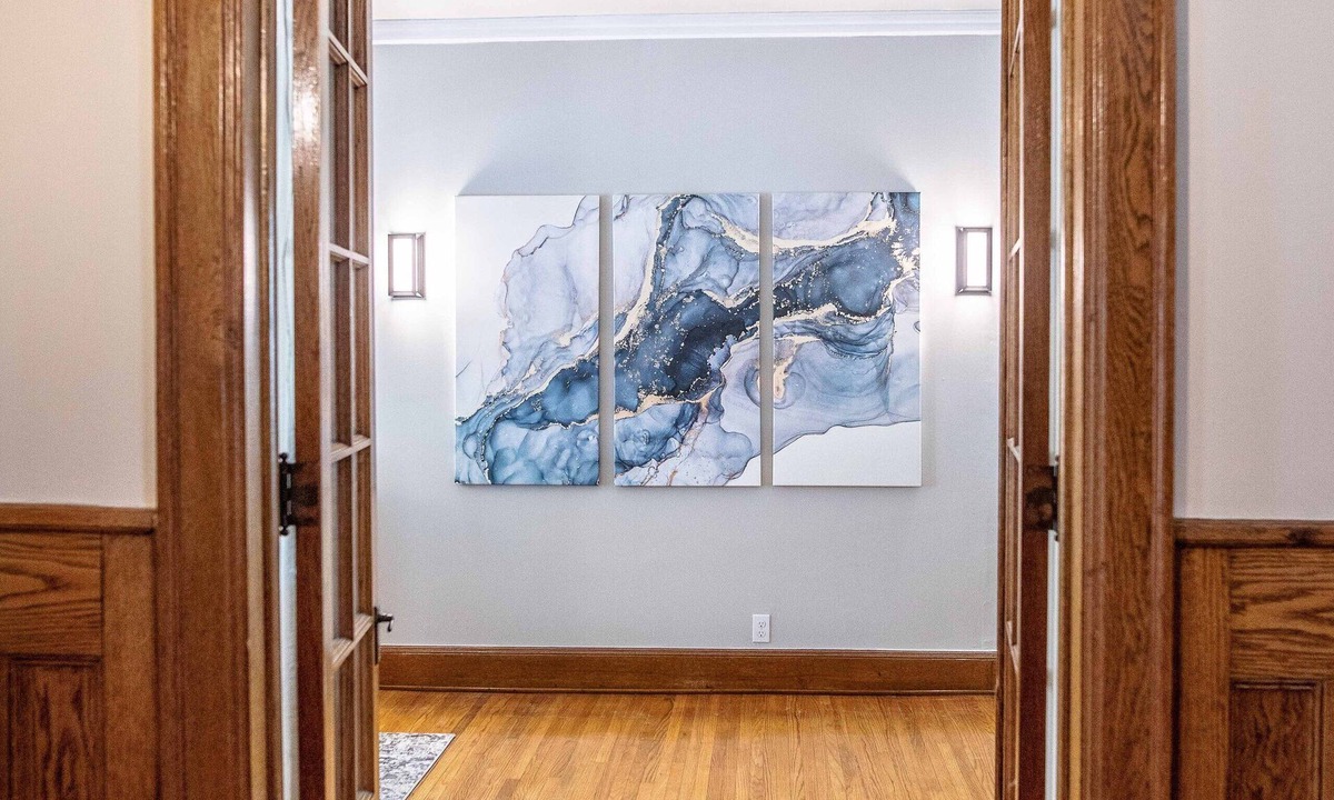 Albright House | Beautiful Home for the Whole Family! Prime location for experiencing Buffalo!