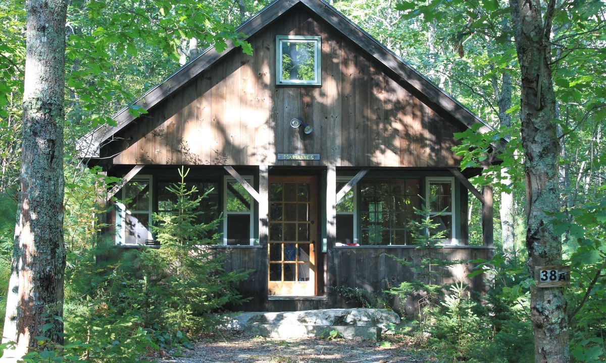 Franklin Cabin | Beautiful secluded property on Taunton Bay - Charming cottage - Pets welcome