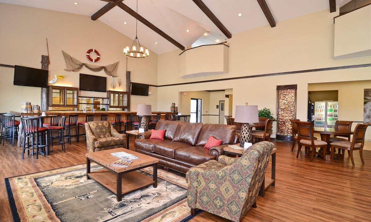 Emory Hotel | Best Western Plus Emory At Lake Fork Inn & Suites