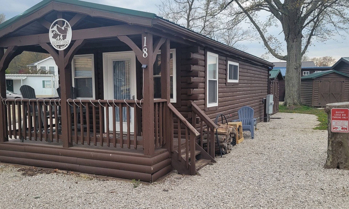 Ashtabula Cabin | Bigfoot Lodge #18