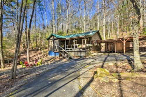Blairsville House | Blairsville Cabin w/Fire Pit, 7 Mi to Dtwn!