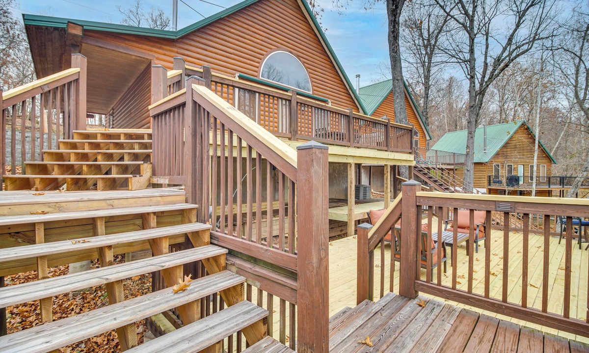 Afton Cottage | Boat Dock & Deck: Waterfront Cabin on Grand Lake
