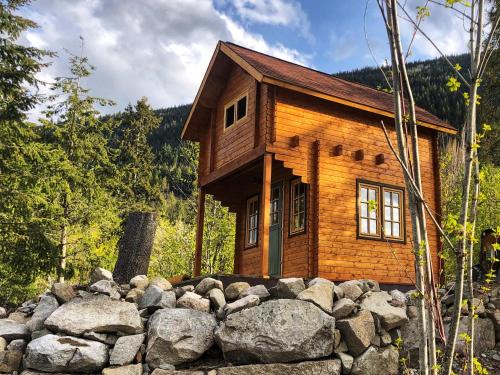 Nelson Ski Chalet | Boho Bungalow