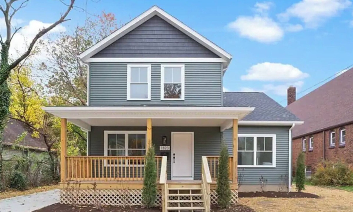 Hough House | Brand New Build! 3BR Home by Cleveland Clinic & Playhouse Square!