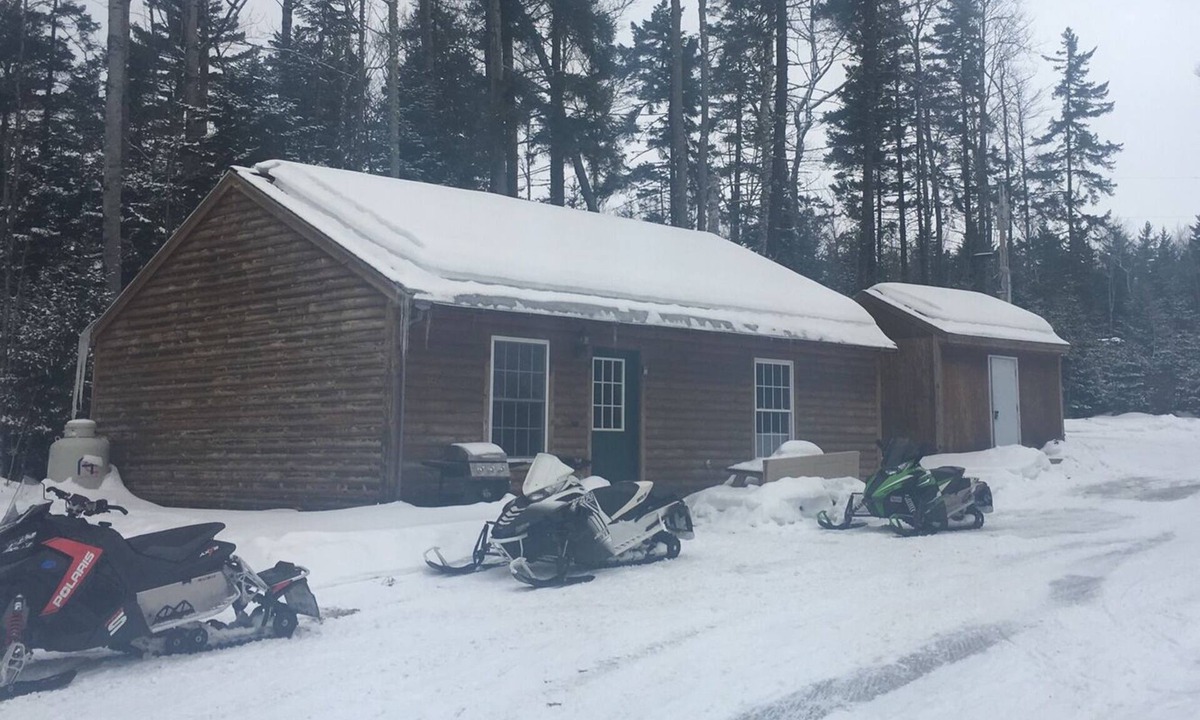 Northeast Somerset Cabin | Cabin 1 Roody's Black Bear Cabins- Trail access from camp