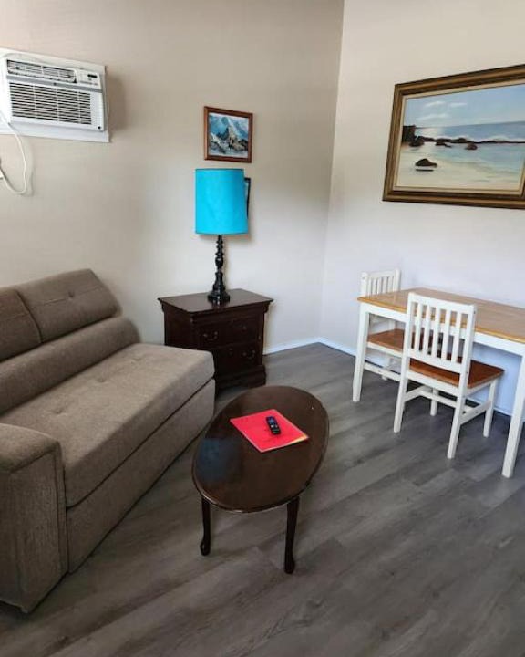Rockport Apartment | Cabin V V 1 Bedroom 1 Queen