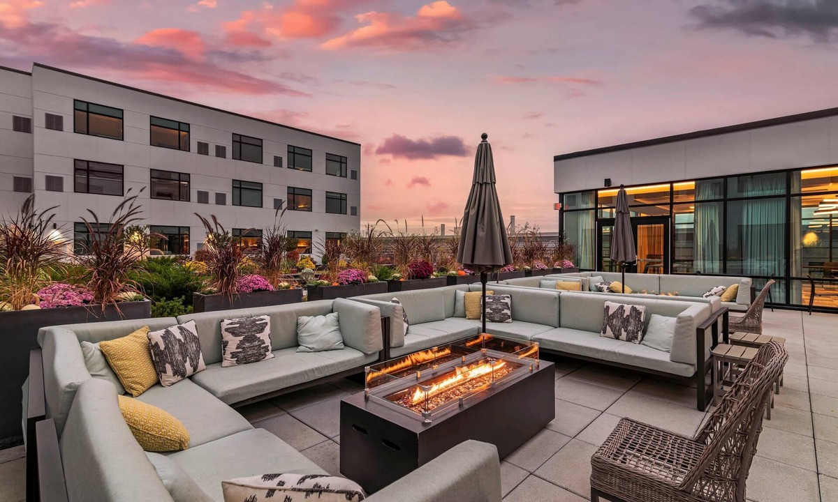 East Bayside Hotel | Cambria Hotel Portland Downtown-Old Port
